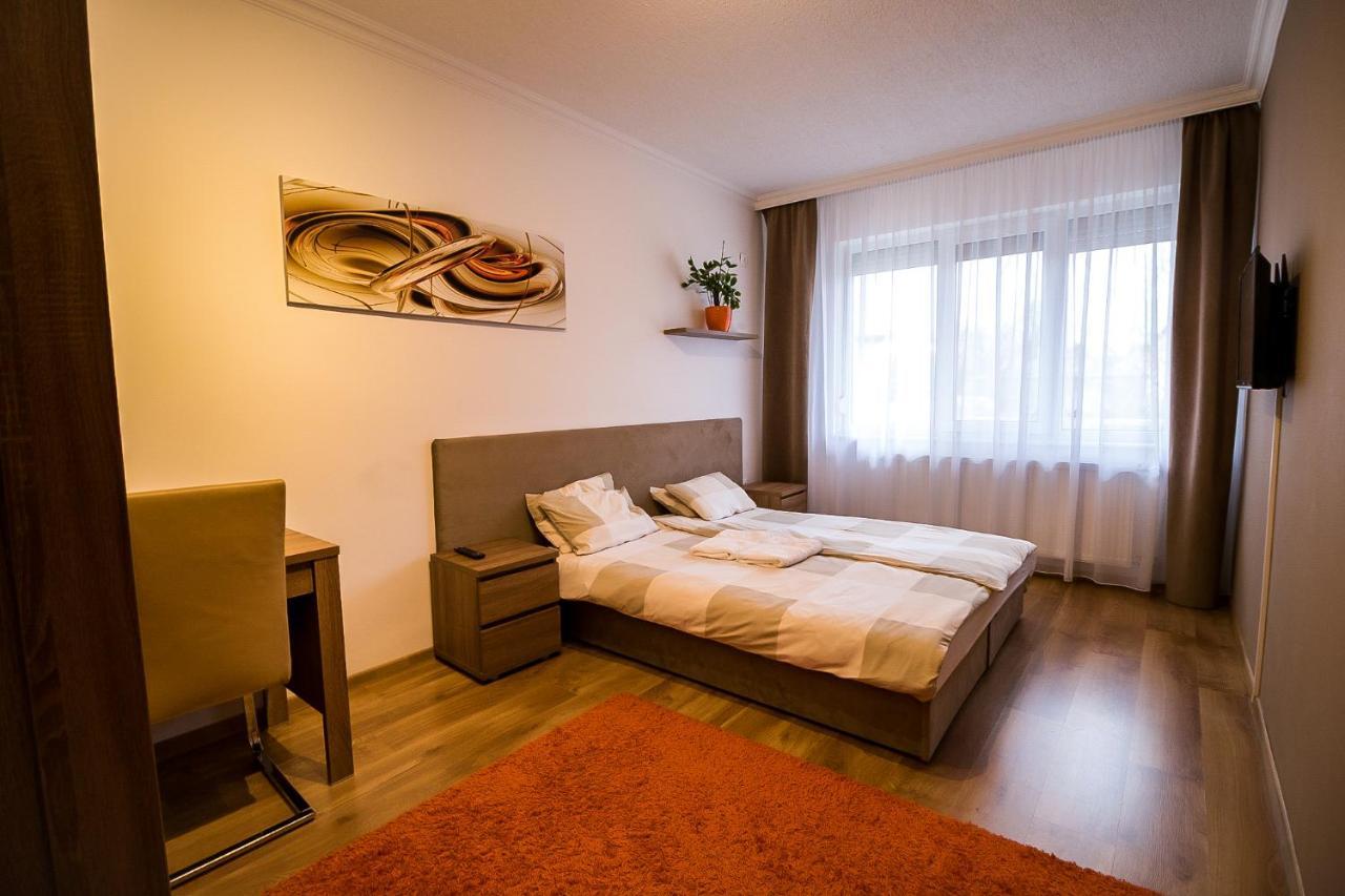 Thermal Next II Weninger Apartman คิชคุนฮาลาส ภายนอก รูปภาพ